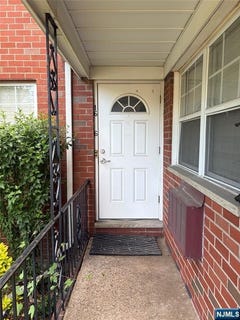 /international/us/1250-teaneck-road-teaneck-nj-110108384375/
