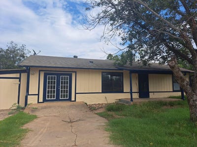 /international/us/851-aspen-ln-cottonwood-shores-tx-110107841516/