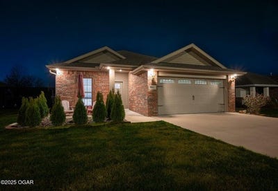 /international/us/2515-s-river-street-carthage-mo-110108538546/