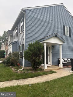 /international/us/1821-cedarwood-court-landover-md-110100210324/
