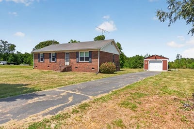 /international/us/7530-s-genito-rd-jetersville-va-110108207560/