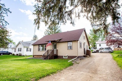 /international/us/405-oak-street-blanchardville-wi-110107716093/