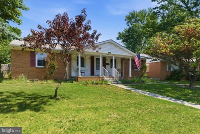 /international/us/1004-allen-drive-winchester-va-110108237066/