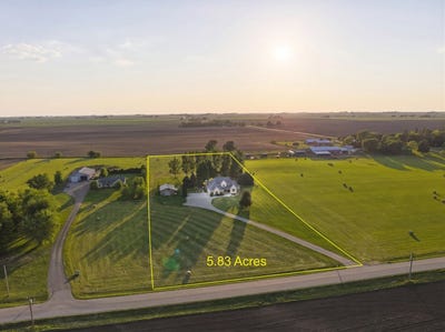 /international/us/23401-lucas-road-dekalb-il-110108489918/