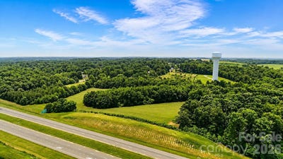 /international/us/funderburk-road-wingate-nc-110108092582/