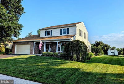 /international/us/105-hoke-drive-gettysburg-pa-110101196437/