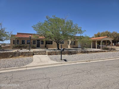 /international/us/906-kopra-street-truth-or-consequences-nm-110099047894/