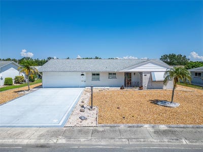 /international/us/1607-vincennes-drive-sun-city-center-fl-110101237007/