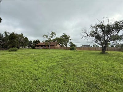/international/us/1011-n-arrowhead-drive-burlington-ks-110100531330/