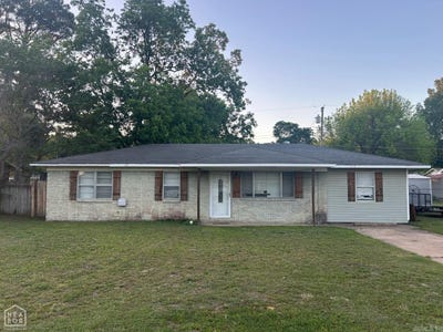 /international/us/1100-estelle-street-lake-city-ar-110108013296/