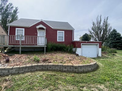 /international/us/305-n-williams-street-roscoe-sd-110100836041/