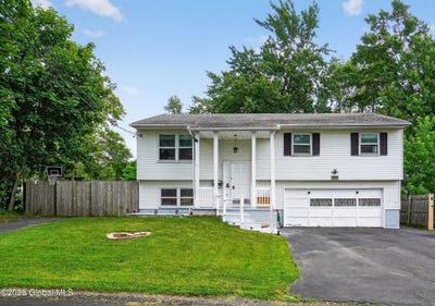 /international/us/210-starr-avenue-schenectady-ny-110100684260/
