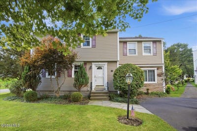 /international/us/1-hillview-court-wynantskill-ny-110120414220/