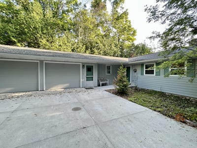/international/us/11148-e-grand-lake-road-presque-isle-mi-110100802211/