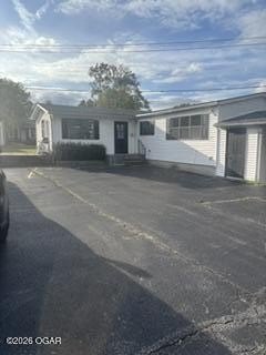 /international/us/217-1-2-w-daugherty-street-webb-city-mo-110110297329/