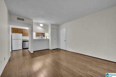 /international/us/411-skyview-drive-birmingham-al-110106217344/