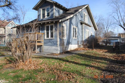 /international/us/704-n-broadway-street-n-mount-pleasant-ia-110096549912/