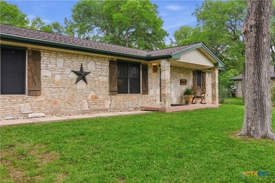 /international/us/11102-salado-springs-circle-salado-tx-110120513625/