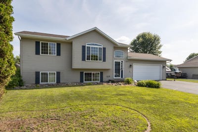 /international/us/5907-isaiah-street-weston-wi-110100994958/