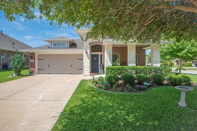 /international/us/2200-infield-court-brenham-tx-110108195312/