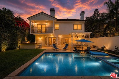 /international/us/5419-tampa-ave-tarzana-ca-110109181389/