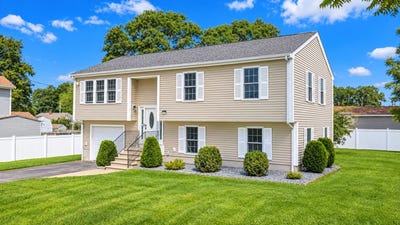 /international/us/7-vincent-st-dartmouth-ma-110110223081/