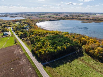 /international/us/county-road-102-grey-eagle-mn-110120410165/