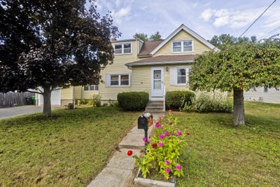 /international/us/26-beaudry-ave-chicopee-ma-110110303996/