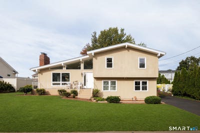 /international/us/21-fenbrook-road-old-saybrook-ct-110107829929/