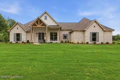 /international/us/619-dry-creek-road-magee-ms-110108985259/