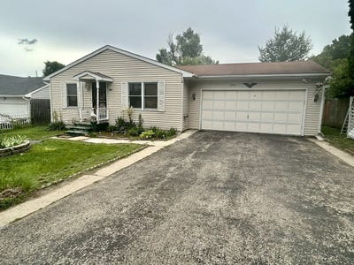 /international/us/2974-17th-street-rockford-il-110108931822/