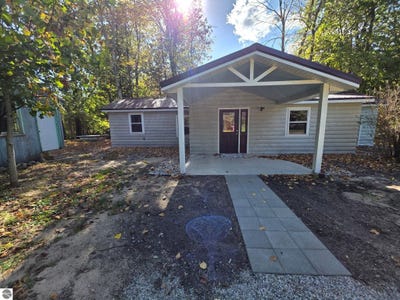/international/us/1309-woodin-road-weidman-mi-110120534500/