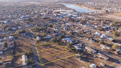 /international/us/tbd-e-wallace-street-llano-tx-110107866607/