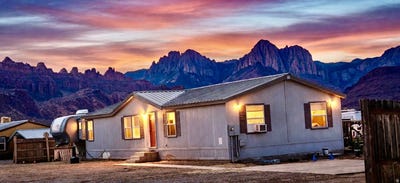 /international/us/196-w-rio-grand-dr-moab-ut-110108855716/