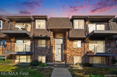 /international/us/519-riviera-drive-st-clair-shores-mi-110120153629/