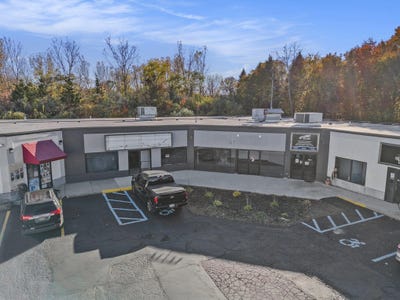 /international/us/1210-phoenix-street-south-haven-mi-110103308176/
