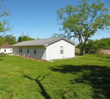 /international/us/422-e-south-street-mansfield-mo-110107798064/