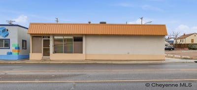 /international/us/1208-e-pershing-blvd-cheyenne-wy-110106759606/