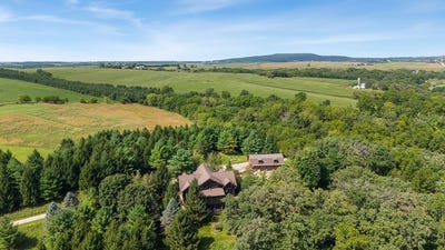 /international/us/2195-county-road-z-blue-mounds-wi-110110012357/