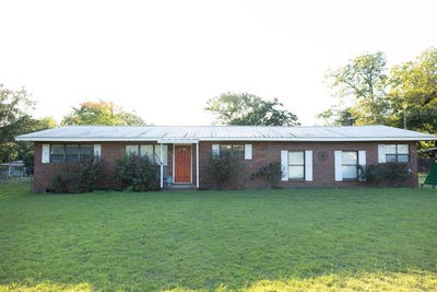 /international/us/712-s-main-street-headland-al-110119966435/