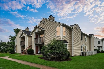 /international/us/1729-rock-bridge-mews-chesapeake-va-110099965978/
