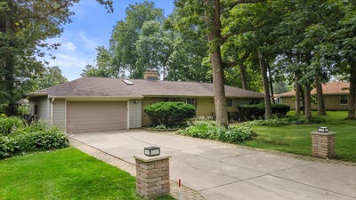/international/us/5016-s-34th-st-greenfield-wi-110100977492/