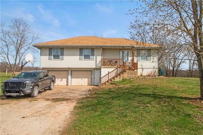 /international/us/3308-e-303rd-street-cleveland-mo-110106375857/
