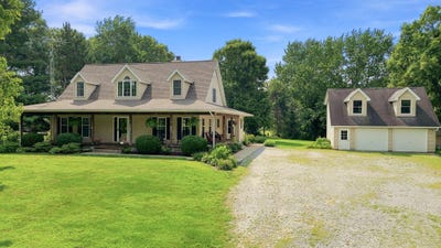 /international/us/6209-w-550-n-rensselaer-in-110109853720/