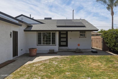 /international/us/9841-stanwin-avenue-arleta-ca-110106926357/