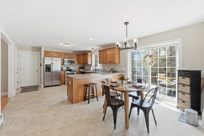 /international/us/331-e-county-rd-rutland-ma-110106696954/