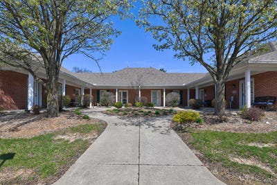 /international/us/832-garden-pointe-drive-simpsonville-ky-110106702834/