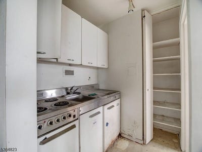 /international/us/377-s-harrison-st-east-orange-city-nj-110100190004/