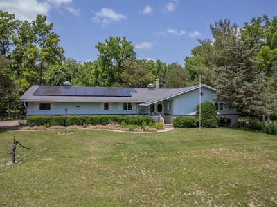 /international/us/4976-pheasant-thomson-il-110099576671/