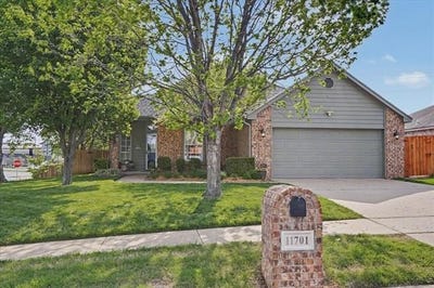 /international/us/11701-s-forest-court-jenks-ok-110107381798/